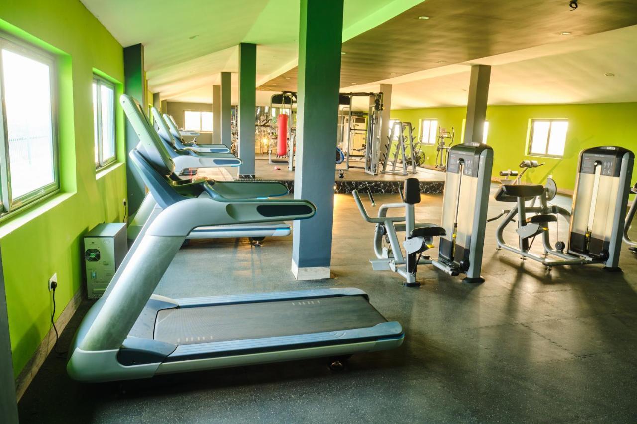 אקרה Legon City Mall Short Stay Apartments For Business And Vacation - East Legon מראה חיצוני תמונה