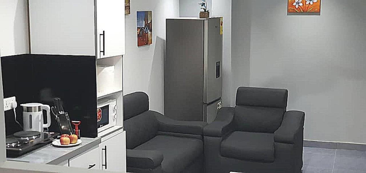 אקרה Legon City Mall Short Stay Apartments For Business And Vacation - East Legon מראה חיצוני תמונה